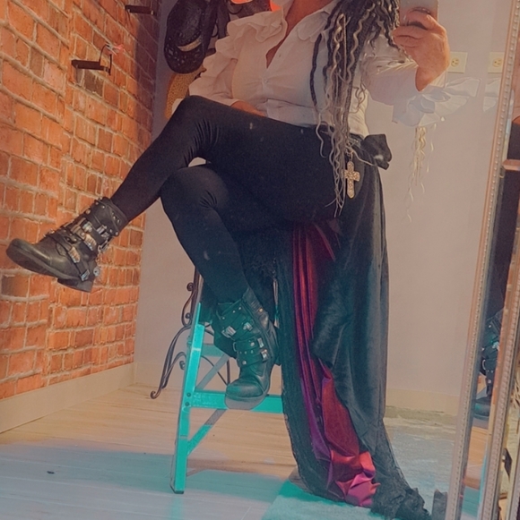 Gothic/Velvet BUSTLE SKIRT - Picture 11 of 14